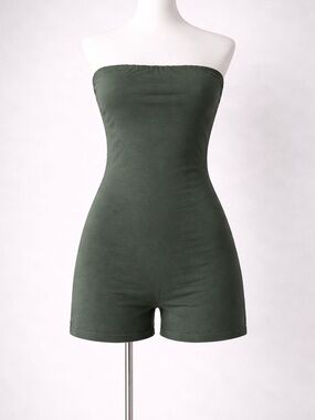 Fashion Nova Green Bike Shorts Seamless Design